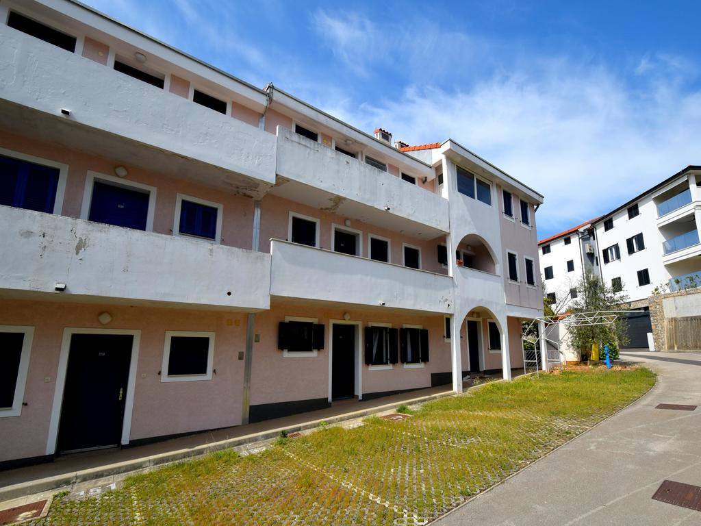 Apartment Oresic Malinska Exterior foto