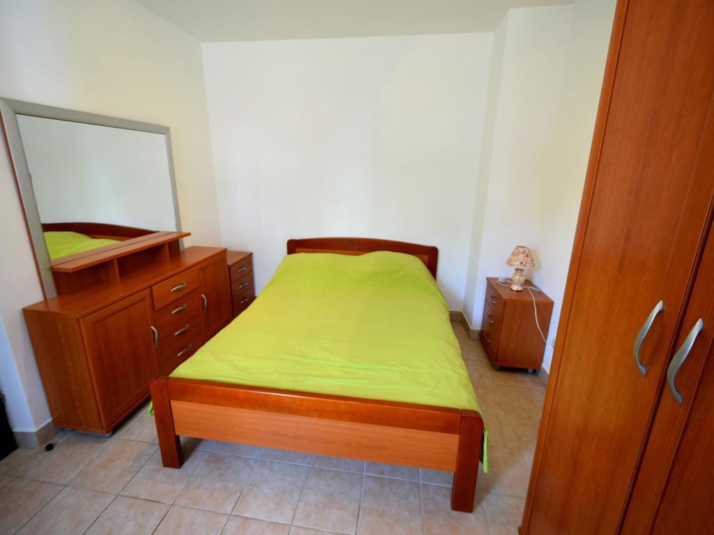 Apartment Oresic Malinska Exterior foto
